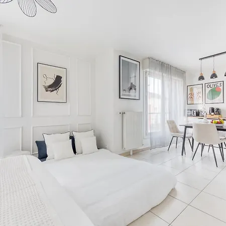 Apartment L'ecrin Piano, Chic Near Paris Asnières